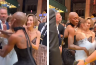 Homem que "atacou" Ariana Grande em evento de "Wicked" é preso, diz site