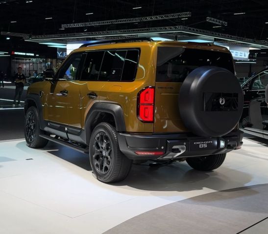 Novo Denza B5 é um jipão off-road • Rodrigo Barros/CNN