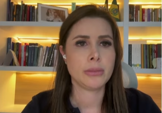 A deputada federal Carol de Toni (PL-SC) durante entrevista à CNN