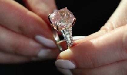 Diamante rosa pode ser vendido por até US$ 20 milhões em leilão