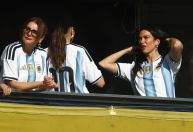 Dua Lipa vai à Bombonera e assiste a Boca Juniors x River Plate