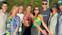 Dua Lipa e família se hospedam em casa de Luciano Huck e Angélica