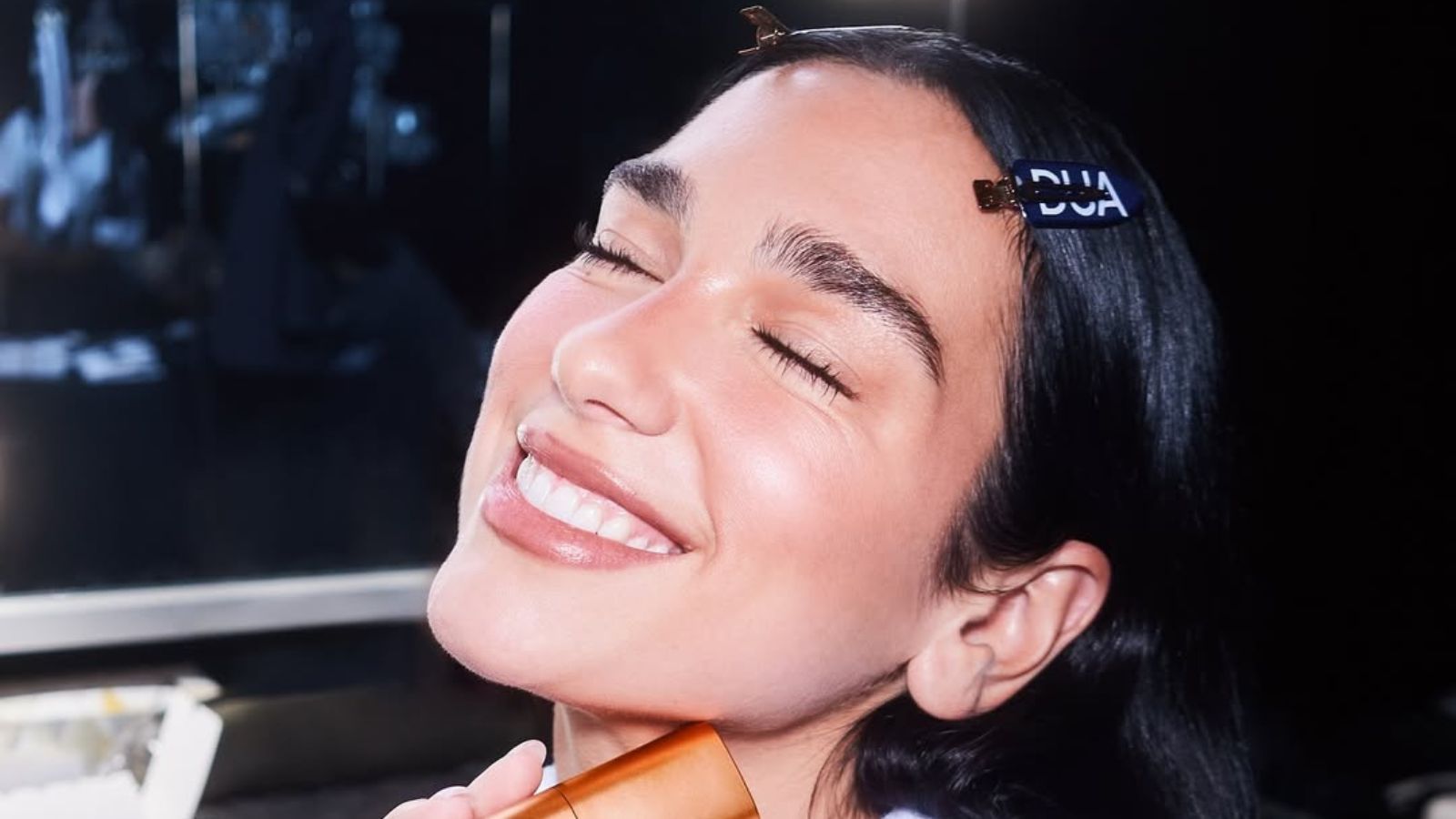 Dua Lipa revela segredo de skincare