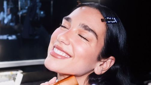 Dua Lipa revela segredo de skincare