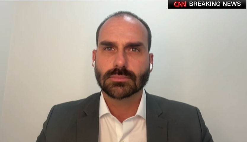 Eduardo teria poder sobre o orçamento do filme de Bolsonaro, diz Intercept