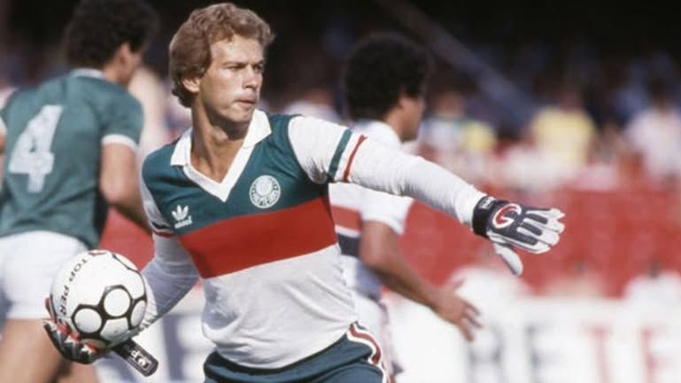 Ídolo do Palmeiras, Leão fez sua estreia pelo clube com um técnico estrangeiro