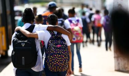 Ensino médio: desigualdades levarão mais de 15 anos para serem superadas