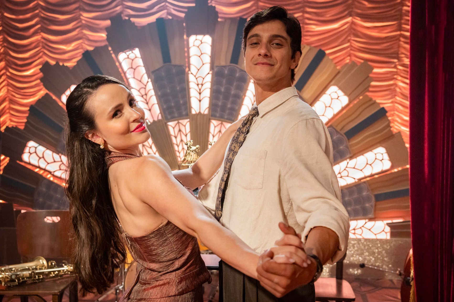 Estela e Túlio fazem sucesso como par em concurso de dança em "Êta Mundo Melhor!" • Fábio Rocha/Globo