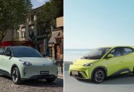 Geely EX2 ou BYD Dolphin Mini; confira comparativo entre elétricos