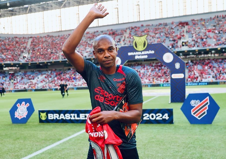 Fernandinho iniciou a carreira no Athletico-PR e deixou o clube no final de 2025 • Divulgação/Athletico-PR