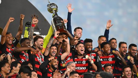 Flamengo pode ultrapassar R$ 2 bilhões em receita com tetra da Libertadores