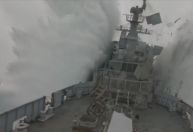 Vídeo: Submarino da Otan afunda navio com torpedo durante exercício militar