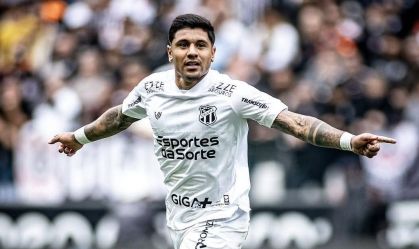 Galeano comemora gol contra o Corinthians