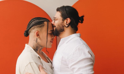 Gloria Groove se casa em cerimônia íntima