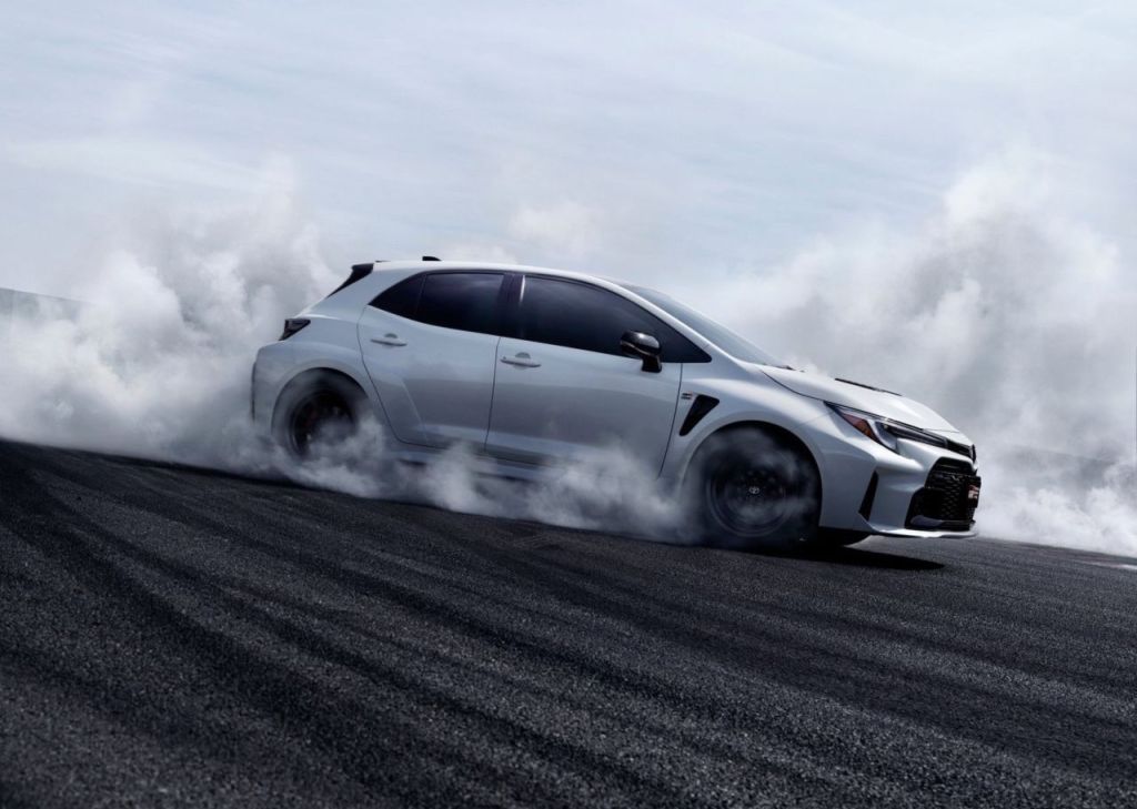 Controle de tração atua quando há derrapagem