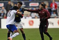 Gustavo Gómez, do Palmeiras, inicia confusão generalizada em EUA x Paraguai