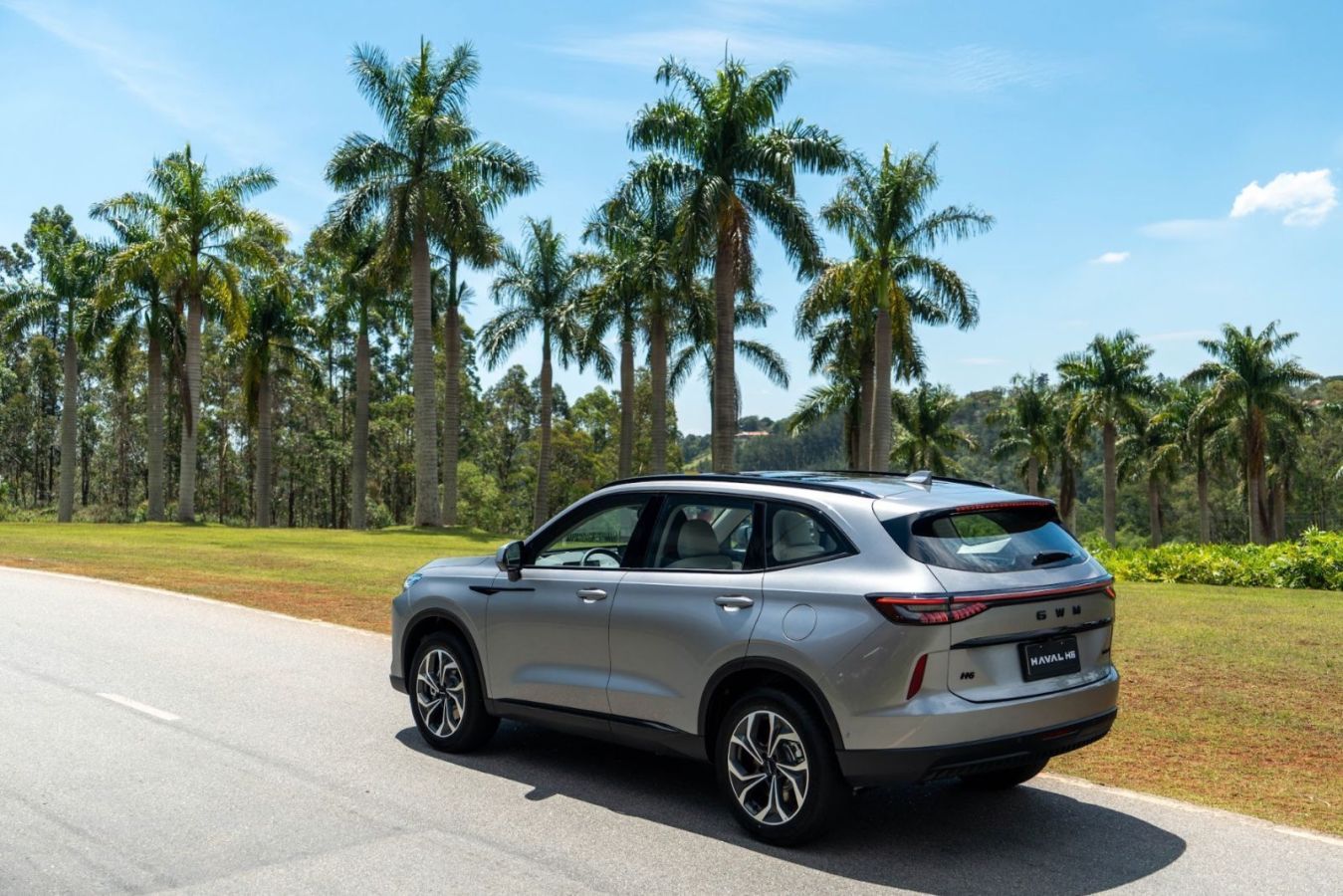 Novo Haval H6 n&atilde;o tem altera&ccedil;&otilde;es na traseira &bull; Divulga&ccedil;&atilde;o