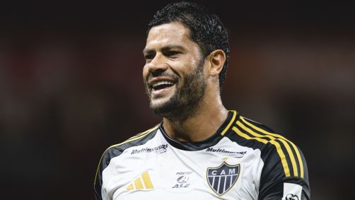 Hulk, durante o duelo entre Internacional e Atlético-MG