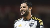 Hulk faz cobrança após expulsão de Vitor Hugo em Inter x Atlético-MG