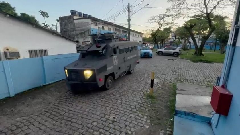 image - 2025-11-19Operação mira integrantes do Comando Vermelho na zona Oeste do Rio.Operação mira integrantes do Comando Vermelho na zona Oeste do Rio.T062109.406