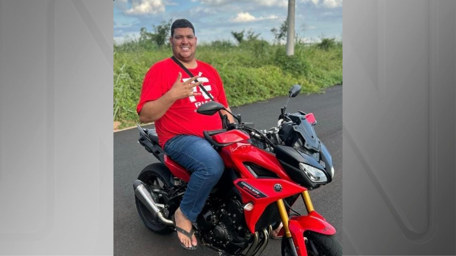 influenciador_moto_grau