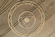 Agroglifo com formato misterioso surge no meio de plantação em cidade de SC