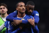 Com gol brasileiro, Chelsea vence Tottenham em clássico londrino