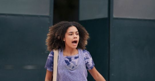 Joélly entra em pânico ao ver Raul sendo sequestrado