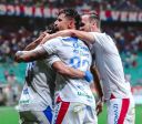 Fortaleza vence Bahia fora de casa e pressiona Santos no Brasileirão