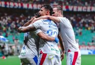 Fortaleza surpreende Bahia fora de casa e pressiona Santos no Brasileirão