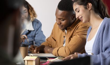 Desigualdade educacional entre negros e brancos persiste apesar de avanços