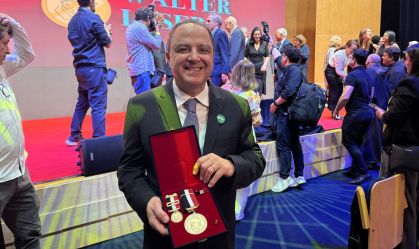 Dr. Kalil recebe medalha de honra e mérito por gestão em saúde pública