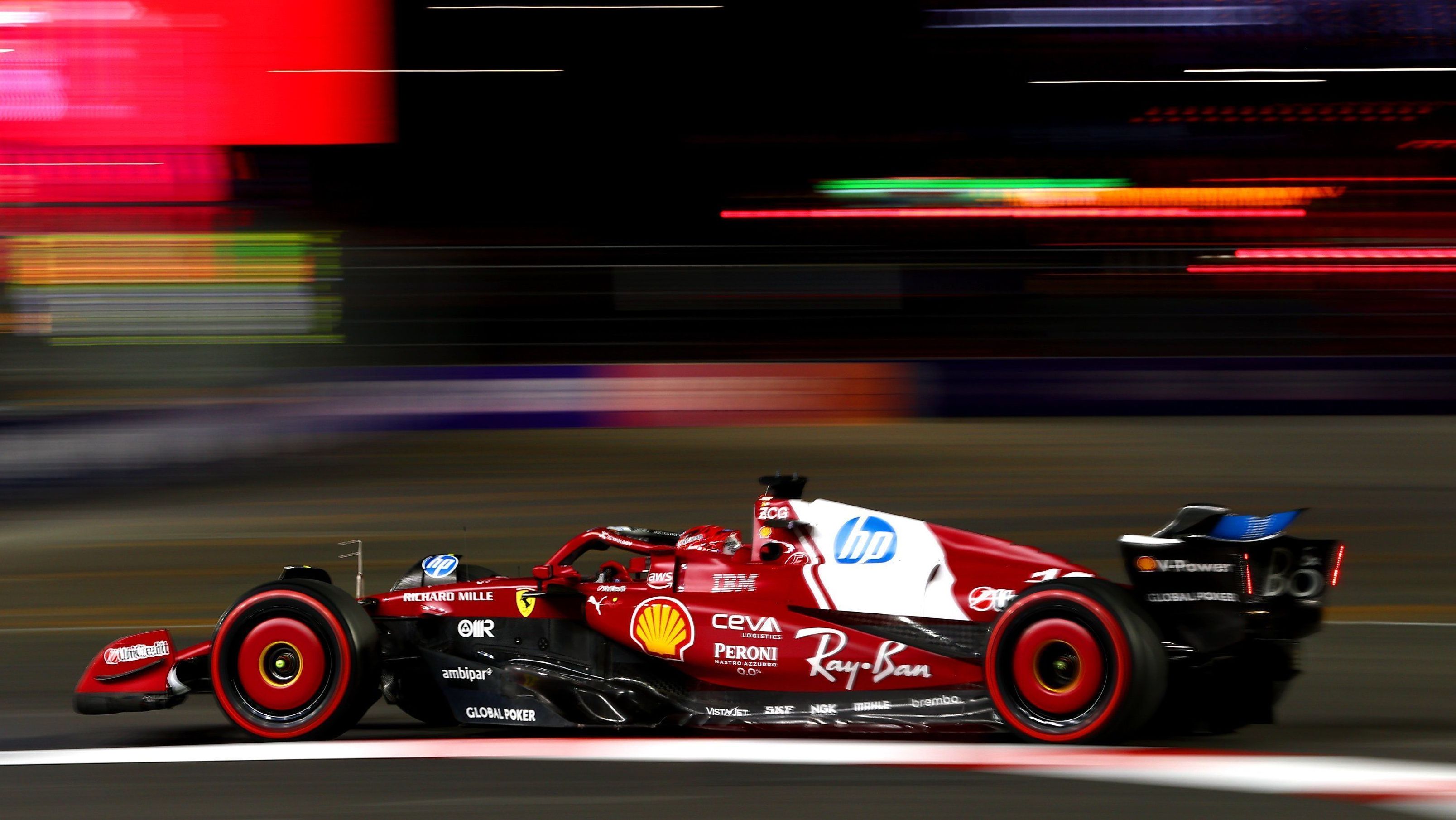 Charles Leclerc no primeiro treino livre do GP de Las Vegas de Fórmula 1