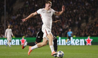 Chelsea tenta conter "vírus" que já afastou dois jogadores do elenco