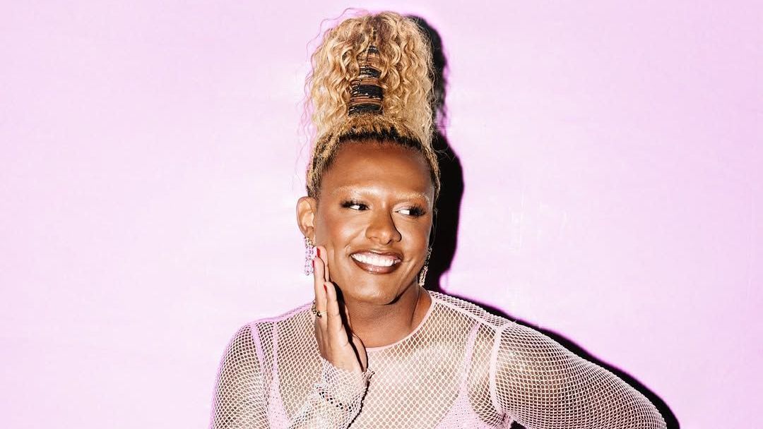 Liniker se apresenta no Grammy Latino 2025