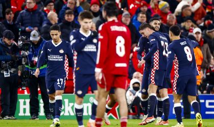Champions League: Liverpool é goleado pelo PSV em casa e escancara crise