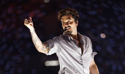 Luan Santana celebra 18 anos de carreira com projeto de sucessos antigos