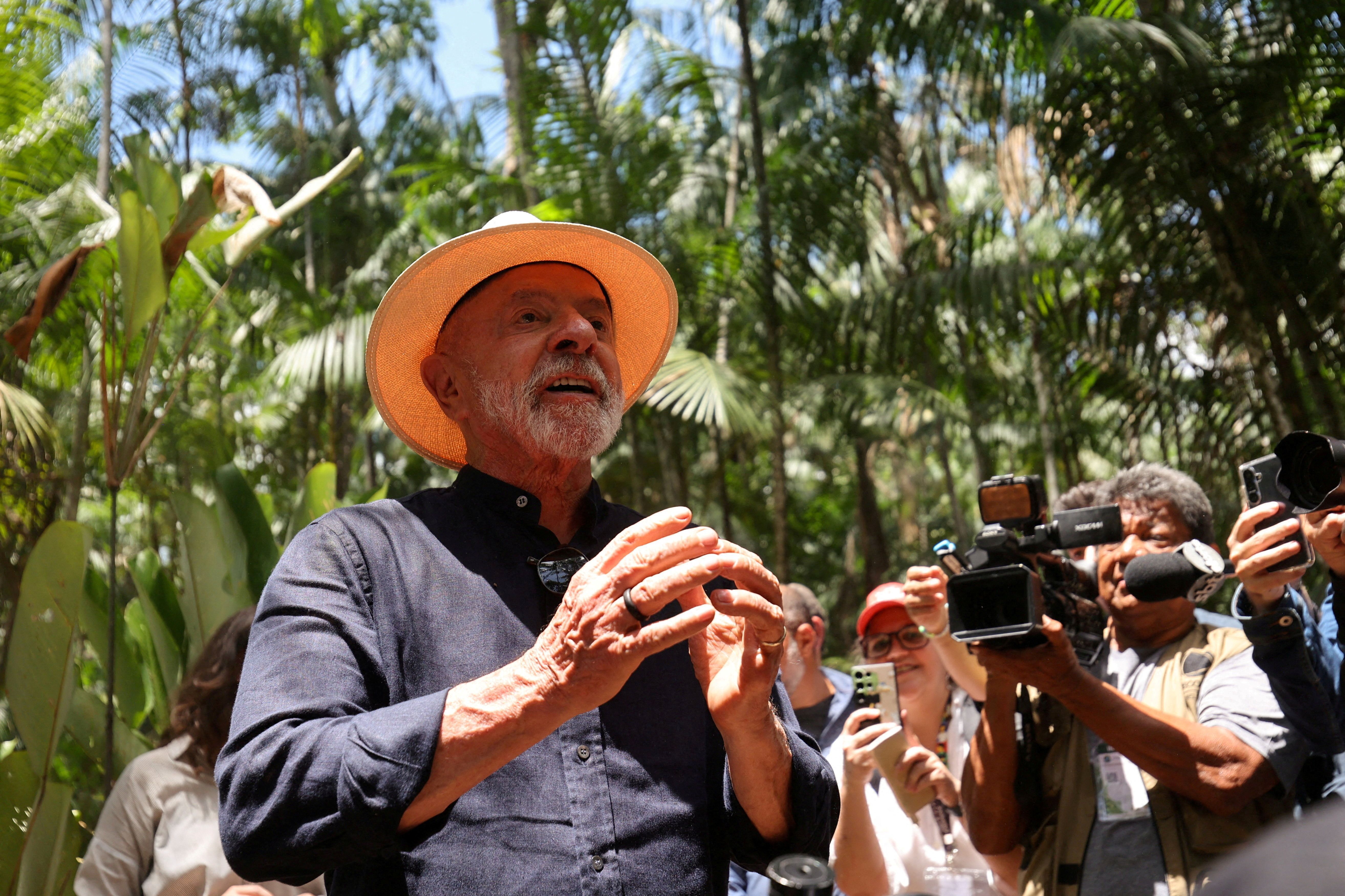 Presidente Lula visita uma comunidade no Pará antes da COP30