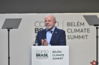 É mais barato cuidar do clima do que fazer guerra, diz Lula na COP30
