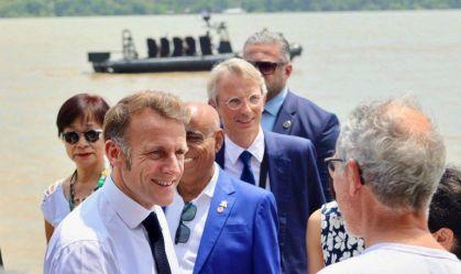 Macron visita projetos científicos e fala com Cacique Raoni antes de Cúpula