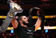 UFC: Makhachev iguala recorde de Anderson Silva após conquista de cinturão