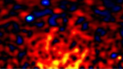 Mapa de intensidade de raios gama excluindo componentes que não sejam o halo, abrangendo aproximadamente 100 graus na direção do centro galáctico