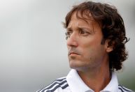 Ex-Tottenham, argentino é suspenso após gesto racista na Coreia do Sul