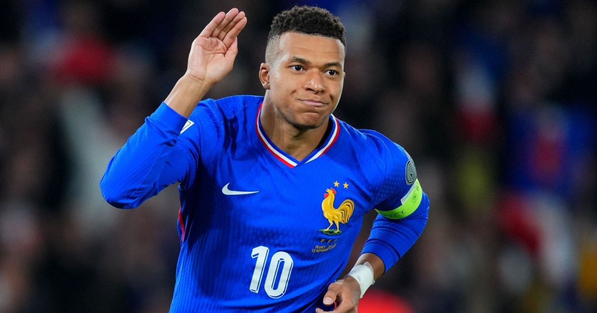 Destaque da França, Mbappé volta de lesão e projeta amistoso para a Copa