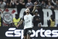 "Não se sentia confiante": Dorival explica por que Memphis começou no banco