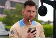 Messi revela gostar de bebida com combinação inusitada: "Para bater rápido"