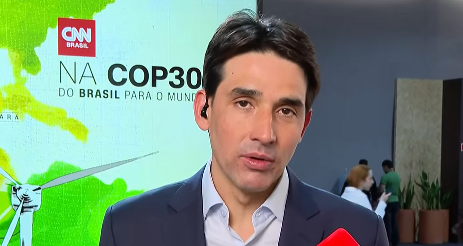 Ministro de Portos e Aeroportos, Silvio Costa Filho, durante entrevista à CNN na COP30 em Belém
