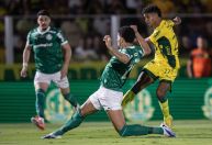 Palmeiras perde para o Mirassol e vê Flamengo colar na liderança