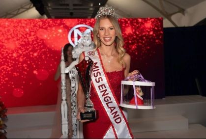 Conheça a primeira mulher lésbica a ser coroada Miss Mundo Inglaterra