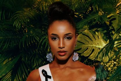 Miss Universo 2025: jamaicana sofre queda grave e deixa desfile em maca